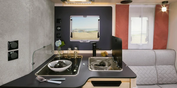 c86-night-edition-3-camping-car