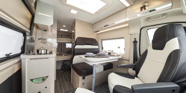 Caravansinternational__Kiros5-__Van-16-2048x1387