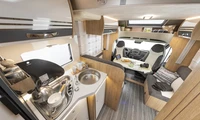 CI-Horon-85XT_camper_dinette-2048x1365
