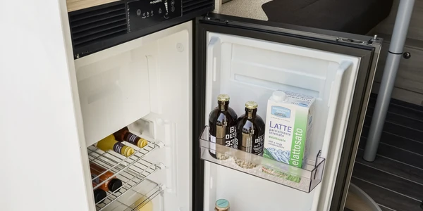 CI_vanKyros2_refrigetor-scaled