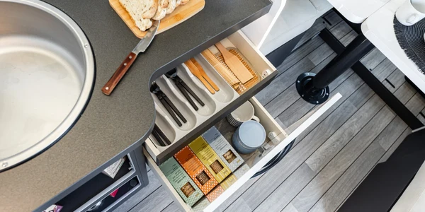 McLois-MC-381-042-1536x1024