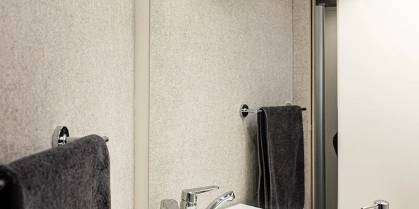 McLois-MC-381-096-scaled