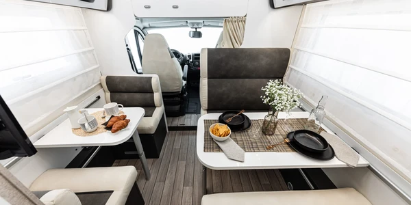 Mclouis-Glamys-322-004-1-2048x1365