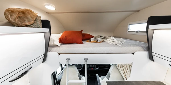 Mclouis-Glamys-322-031-2048x1365