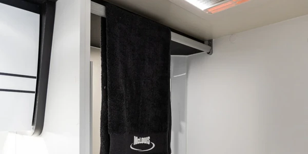 Mclouis-Glamys-322-088-2-1024x1536