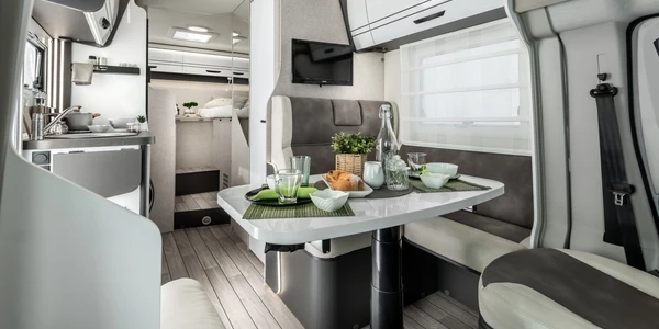 McLouis-Glamys-365-024-2048x1367