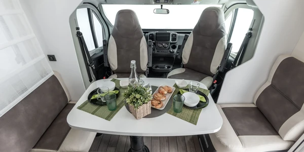 McLouis-Glamys-365-027-2048x1367