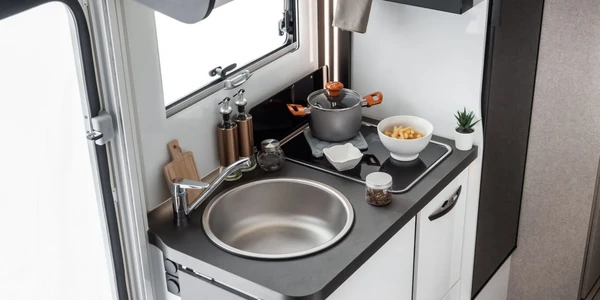 McLouis-Glamys-365-034-1367x2048