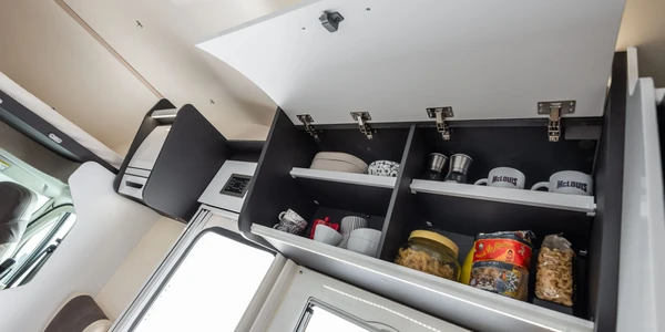 McLouis-Glamys-365-043-2048x1367