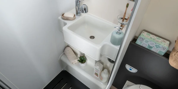 McLouis-Glamys-365-057-2048x1367