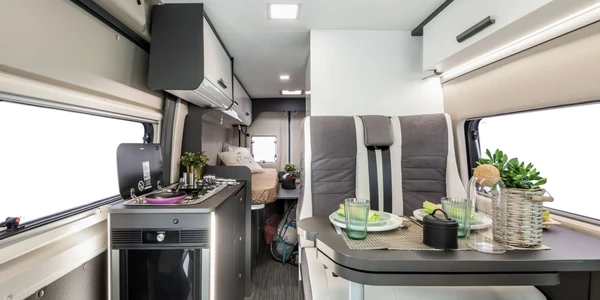 McLouis-Manfys-4-011-2048x1367