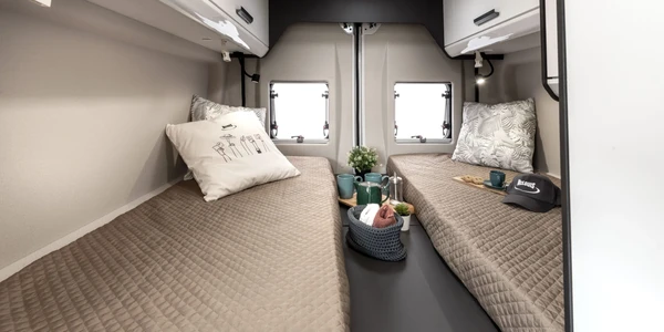 McLouis-Manfys-4-049-2048x1367