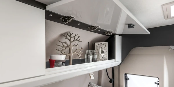 McLouis-Manfys-4-052-2048x1367