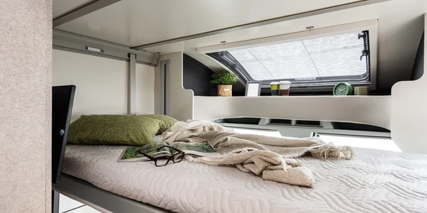 Mclouis-mc4-339-slim-074-2048x1366