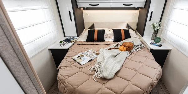 Mclouis-MC4-379-047-2048x1365