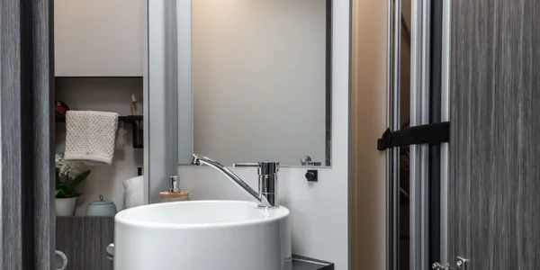 McLouis-MC4-865-093c-1025x1536