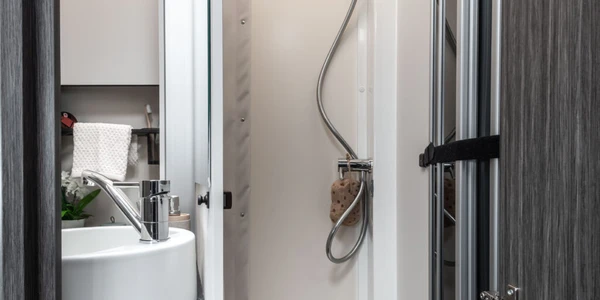 McLouis-MC4-865-093d-1025x1536