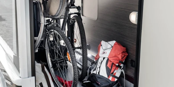 McLouis-Nevis-873-018-1025x1536