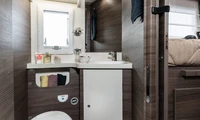 Mclouis-Nevis-873-bagno-wc-camper-scaled