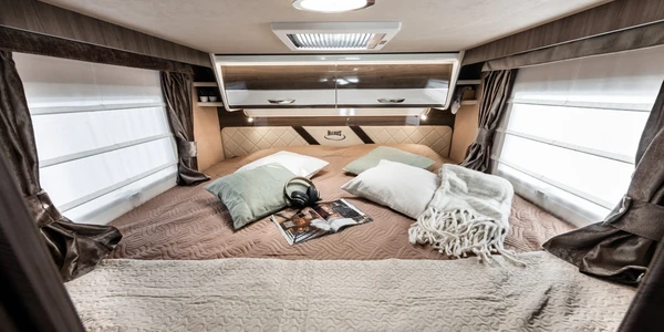 Mclouis-Nevis-873G-060-2048x1365