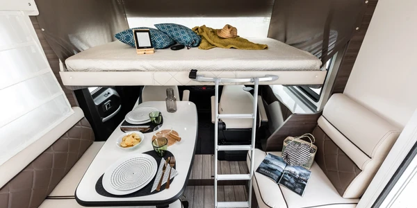 Mclouis-Nevis-879-letto-basculante-2048x1365