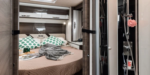 Mclouis-Nevis-879G-033-scaled