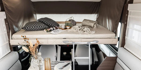 Mclouis-Nevis-881G-018-2048x1365