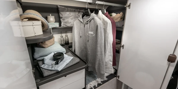 McLouis_MC4_321-083-1536x1025