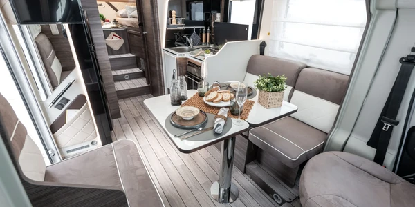 McLouis_MC4_870-022-2048x1367