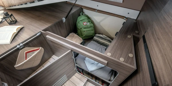 McLouis_MC4_870-092-2048x1367